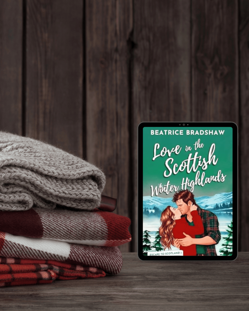 Love in the Scottish Winter Highlands by Beatrice&nbsp;Bradshaw
